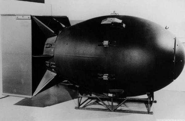 原子彈爆炸時，躲在水中能否保命？日本核爆炸倖存少女給出了答案