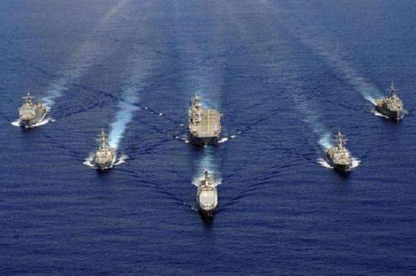 直18預警直升機登陸海南艦 兩棲打擊群具備協同交戰能力