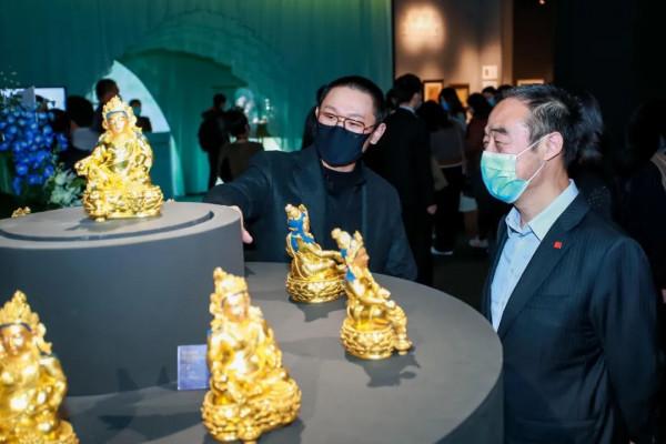 面對新一輪防控，用什麼姿勢看藝術？| 藝術栗子