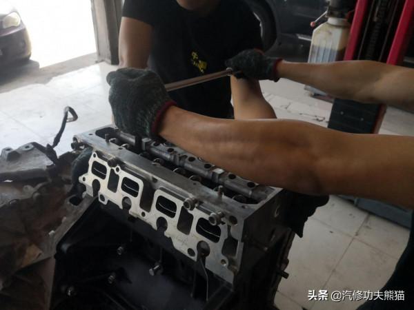 大眾高爾夫1.4T差點開報廢，燒機油、燒防凍液、缺缸大修一次解決