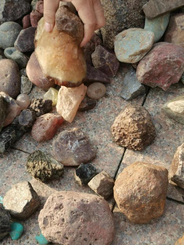 張大銀奇石撿漏記 張大銀奇石撿漏記