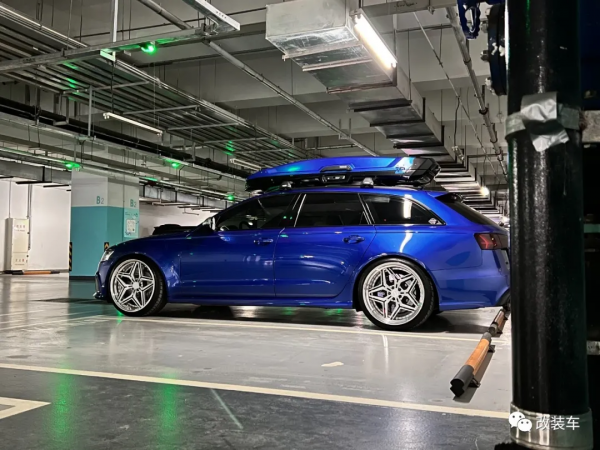 保時捷車主為了帶娃再添奧迪RS6，給孩子一個完美的童年