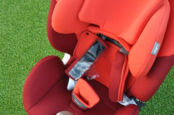 「開箱+全方位測評」上車實測 qborn 0-12歲兒童安全座椅 「開箱+全方位測評」上車實測 qborn 0-12歲兒童安全座椅