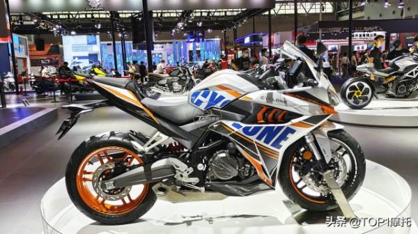 重慶摩博會丨賽科龍高顏值跑車驚豔亮相 RC3S強勢迴歸