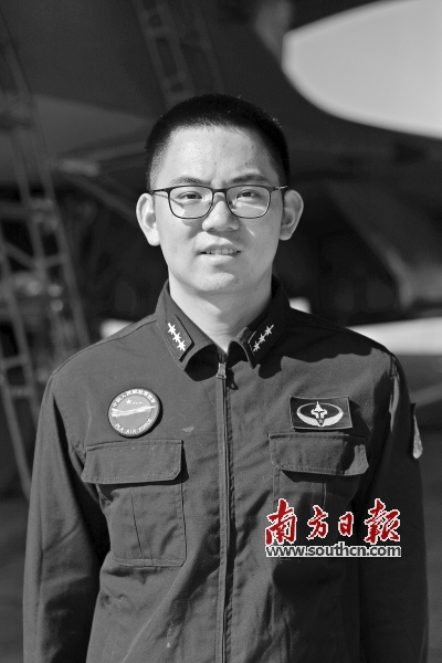 “我愛祖國的藍天”