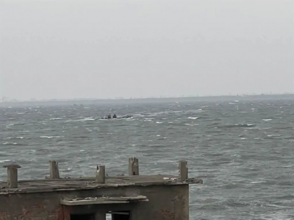 臺兩棲部隊演練越海峽作戰，臺海巡隊強行扣押我漁船