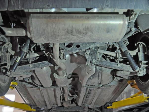 逍客過減速帶有異響怎麼回事？