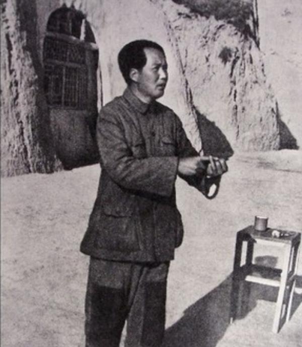 解放天津前夕,一老人為毛主席獻策:先武攻天津衛,後文取北平城 解放天津前夕,一老人為毛主席獻策:先武攻天津衛,後文取北平城