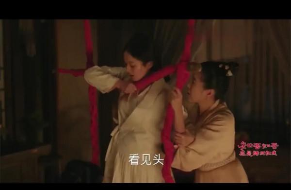 不明白趙麗穎站著生孩子，這個姿勢有什麼講究呢？