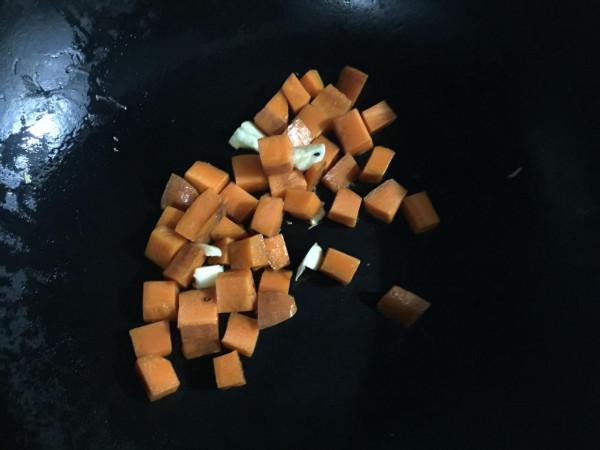 想做出那種讓產婦喝完還想喝的湯？得記住這幾個技巧，營養又鮮美