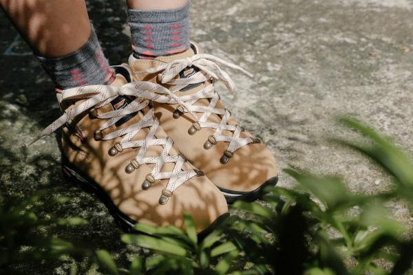 推薦爬山、日常穿搭都適合的11款女登山鞋，從此可以美美地爬山了
