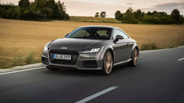 ​經典褪色，曾經風光無限的奧迪TT為何走向停產末路？