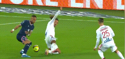 2-1！1-1！大巴黎絕殺，內馬爾不讓點梅西首球延期，尤文4輪不勝