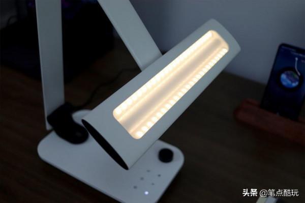 保護視力,智慧調光:TaoTronics TT-DL092偏光護眼檯燈體驗 保護視力,智慧調光:TaoTronics TT-DL092偏光護眼檯燈體驗