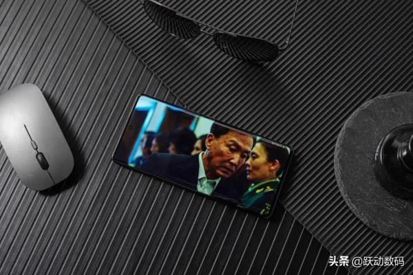 iqoo 8pro簡評|旗艦機中隱藏的王者 iqoo 8pro簡評|旗艦機中隱藏的王者