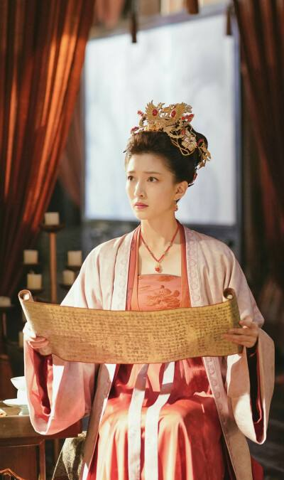 長得好看，演得卻像木頭，那些毫無CP感的“官配”一對比一對拉胯