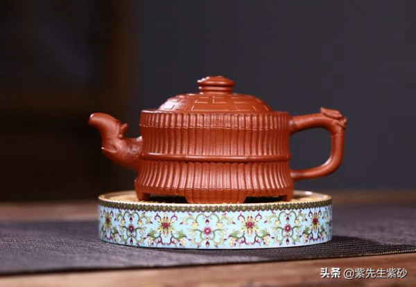 紫先生：紫砂壺不管是否貴重，只要有這兩個特徵就一定是把好壺