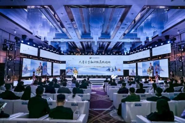 新東方俞敏洪開啟首場助農直播帶貨；華南最大免疫細胞藥物商業化生產基地投試產 | 美通社頭條