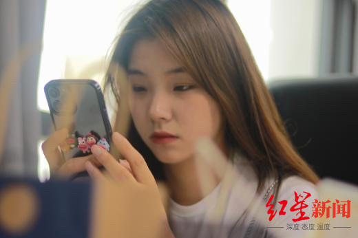 00後接棒|短影片博主王志欣:拍段子走紅月入70萬,創業一年成頭部KOL 00後接棒|短影片博主王志欣:拍段子走紅月入70萬,創業一年成頭部KOL