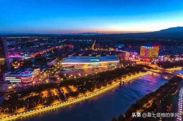 中國最美的10大公路,有生之年一定要走一趟 中國最美的10大公路,有生之年一定要走一趟