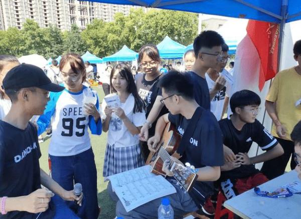 大學中，這3本證書含金量很高，擁有一本就相當於多了一個機會