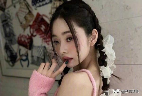 宋智雅富貴花人設崩塌，被扒全身都是假貨，Jennie意外捲入其中