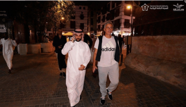 意甲擋不住穆里尼奧攀高枝:門德斯長袖善舞,偷師曼城放大招即可 意甲擋不住穆里尼奧攀高枝:門德斯長袖善舞,偷師曼城放大招即可