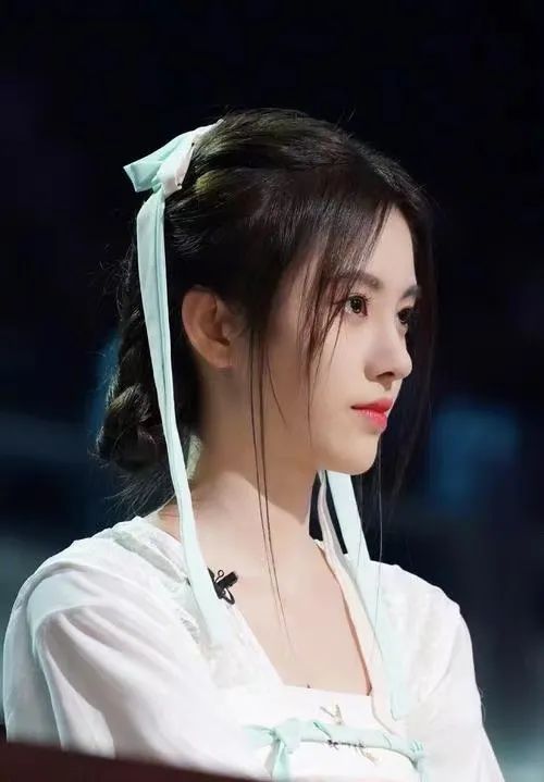 塌鼻子怎麼由醜變美？