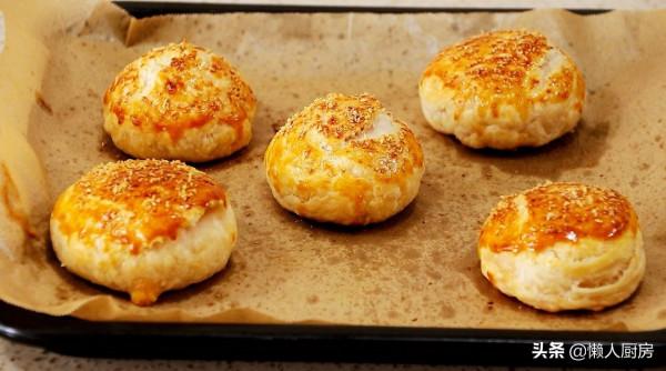 天氣越冷，紅薯越來越甜，遇到酥皮紅薯餅別手軟，3張手抓餅搞定