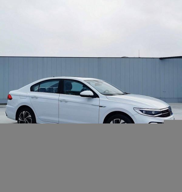 新車 | 一汽-大眾新款寶來實車曝光，前臉設計變化明顯