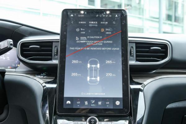 喜歡自駕遊，建議買四驅SUV，看看這兩款，爬坡有勁、安全、舒適