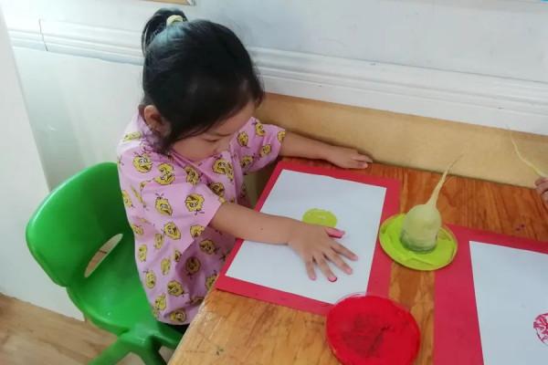 月團圓,人團圓 月團圓,人團圓