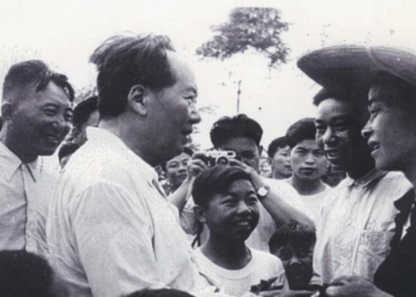 毛主席71歲生日宴,叫來4位特殊客人,席間他說:尾巴不要翹高了 毛主席71歲生日宴,叫來4位特殊客人,席間他說:尾巴不要翹高了