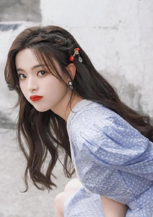 楊超越和譚松韻，誰更美