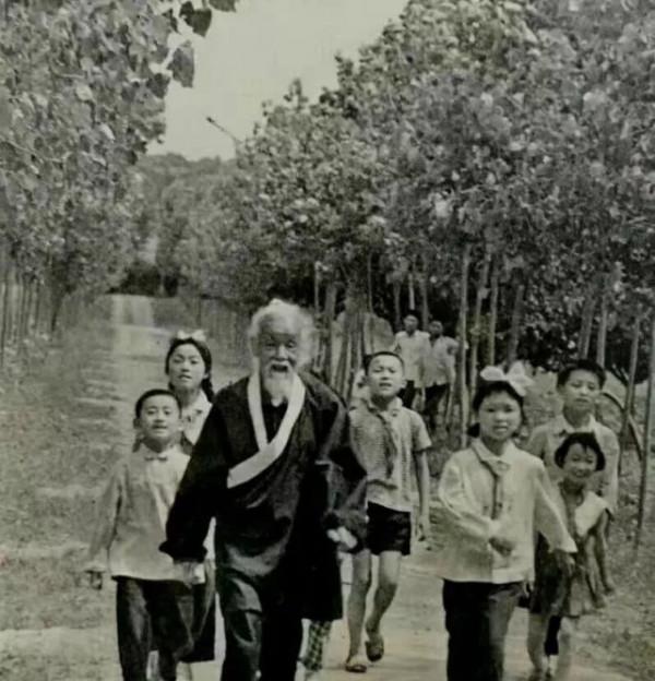 115歲愛國道人唐道成的傳奇一生,修過頤和園,救治過紅軍游擊隊 115歲愛國道人唐道成的傳奇一生,修過頤和園,救治過紅軍游擊隊