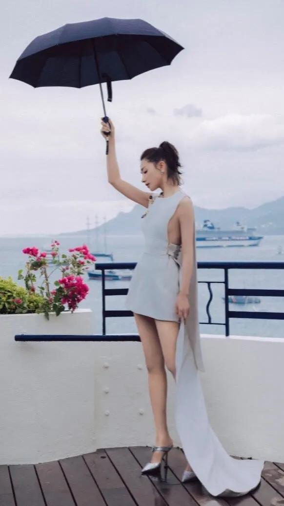 演員萬茜寫真集