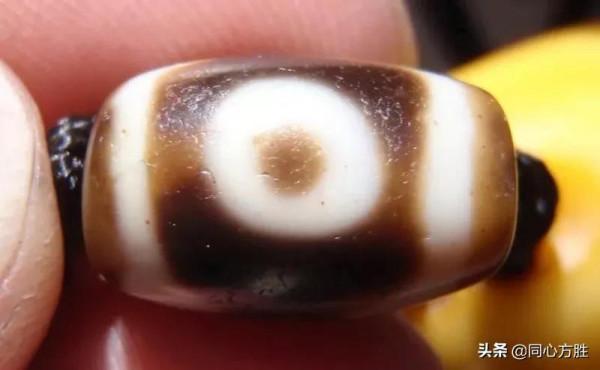 藏族文化特有飾品:天珠 藏族文化特有飾品:天珠