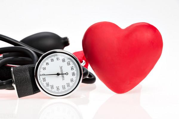 老年人要長壽，該多吃肉還是少吃肉？這3種情況，適當吃肉好處多