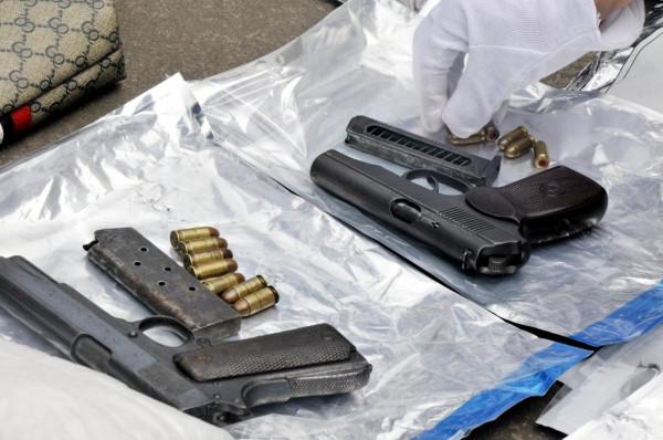 為什麼有些槍彈匣是彎曲的？