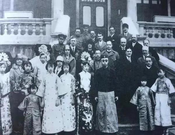 清帝退位之後優待之條件