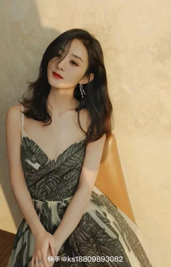 女星集圖：趙麗穎