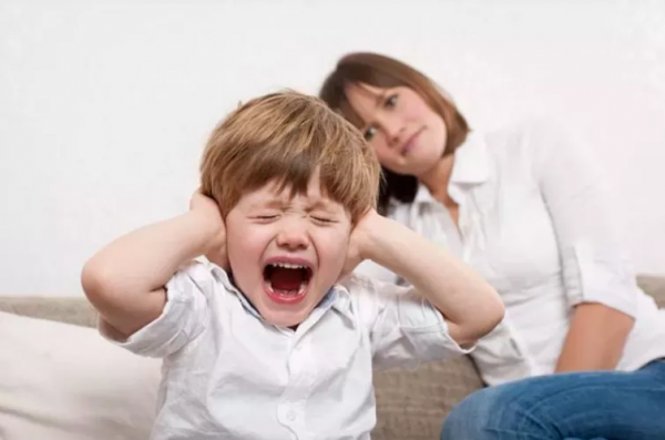 聲帶息肉、小結是否需要處理?不同情況有不同處理 聲帶息肉、小結是否需要處理?不同情況有不同處理