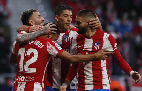 西甲最新積分戰報：領頭羊爆冷輸球，馬競殺入歐冠區，巴薩險勝