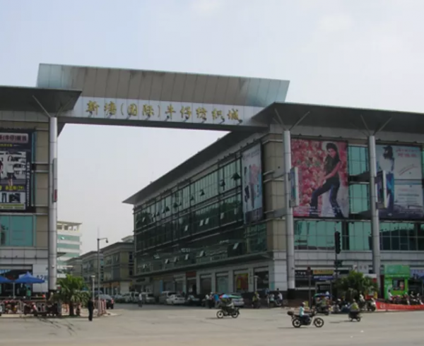 李佳琦的女生們買出了多少冠軍小鎮？