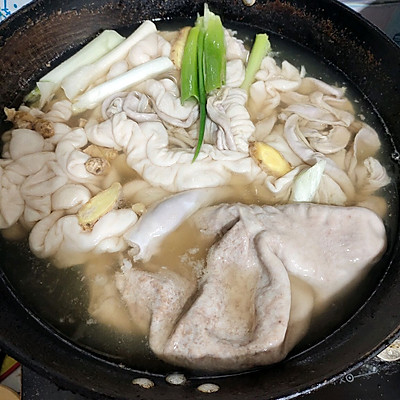 豬三寶（豬大腸，豬小腸，豬肚）