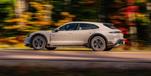 保時捷 Taycan Cross Turismo 在派克峰創下新的吉尼斯記錄 保時捷 Taycan Cross Turismo 在派克峰創下新的吉尼斯記錄