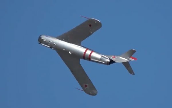 1953年蘇聯運輸機被美國擊落，兩天後蘇聯就將美國B-50轟炸機擊落