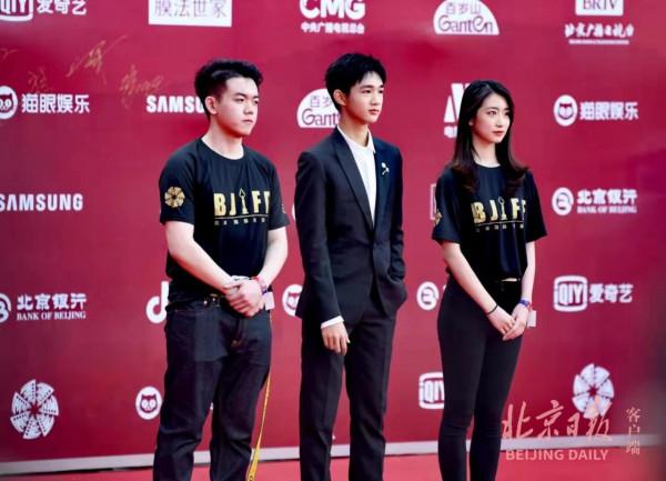 北京國際電影節紅毯星光熠熠!鞏俐領銜評委團亮相 北京國際電影節紅毯星光熠熠!鞏俐領銜評委團亮相