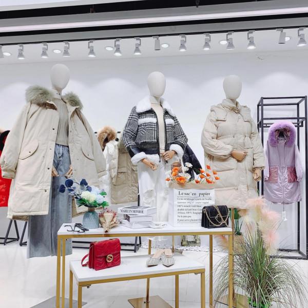 獨家定製羽絨服白鴨絨 獨家定製羽絨服白鴨絨