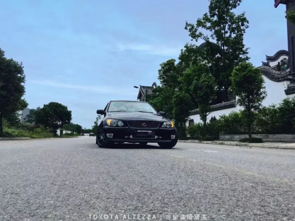 爛漫靈魂歸屬—雷克薩斯is200